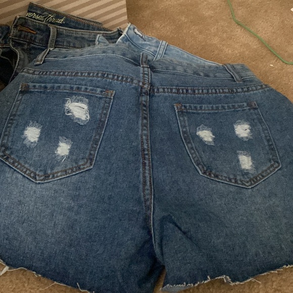 Shorts - Picture 2 of 2